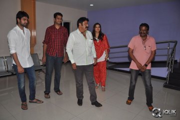 Balakrishna Watches Oohalu Gusagusalaade Movie